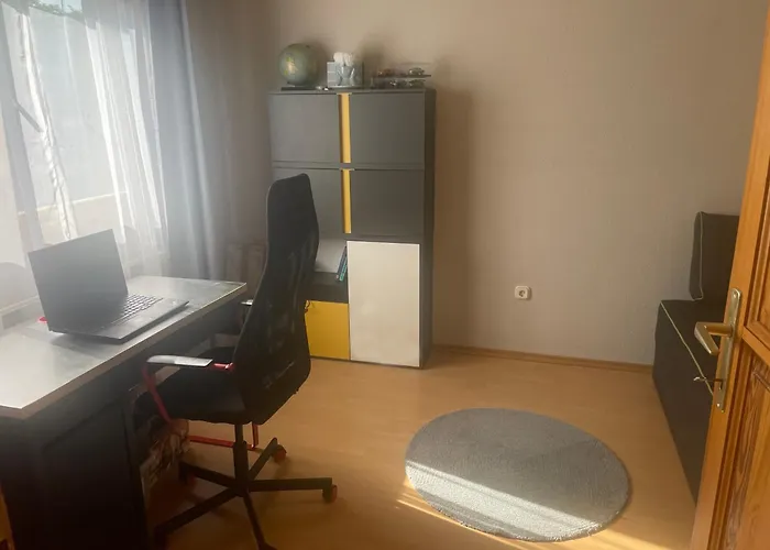 Apartament Cozy Garden House In *